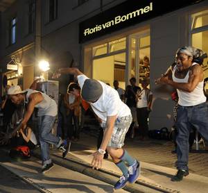 Floris van Bommel Street Event